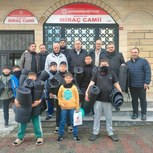 --- İstanbul Gaziosmanpaşa’da “Battaniyeni, Yastığını Al Camiye Kampa Gel Kampı” 