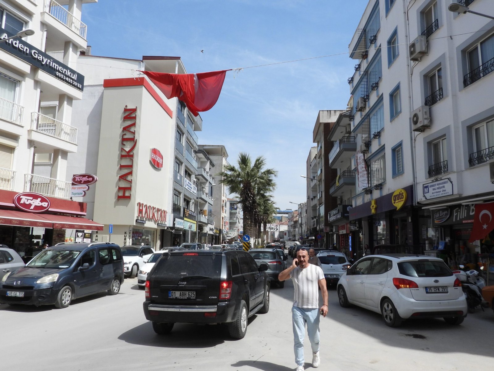 --- Seferihisar, İzmir