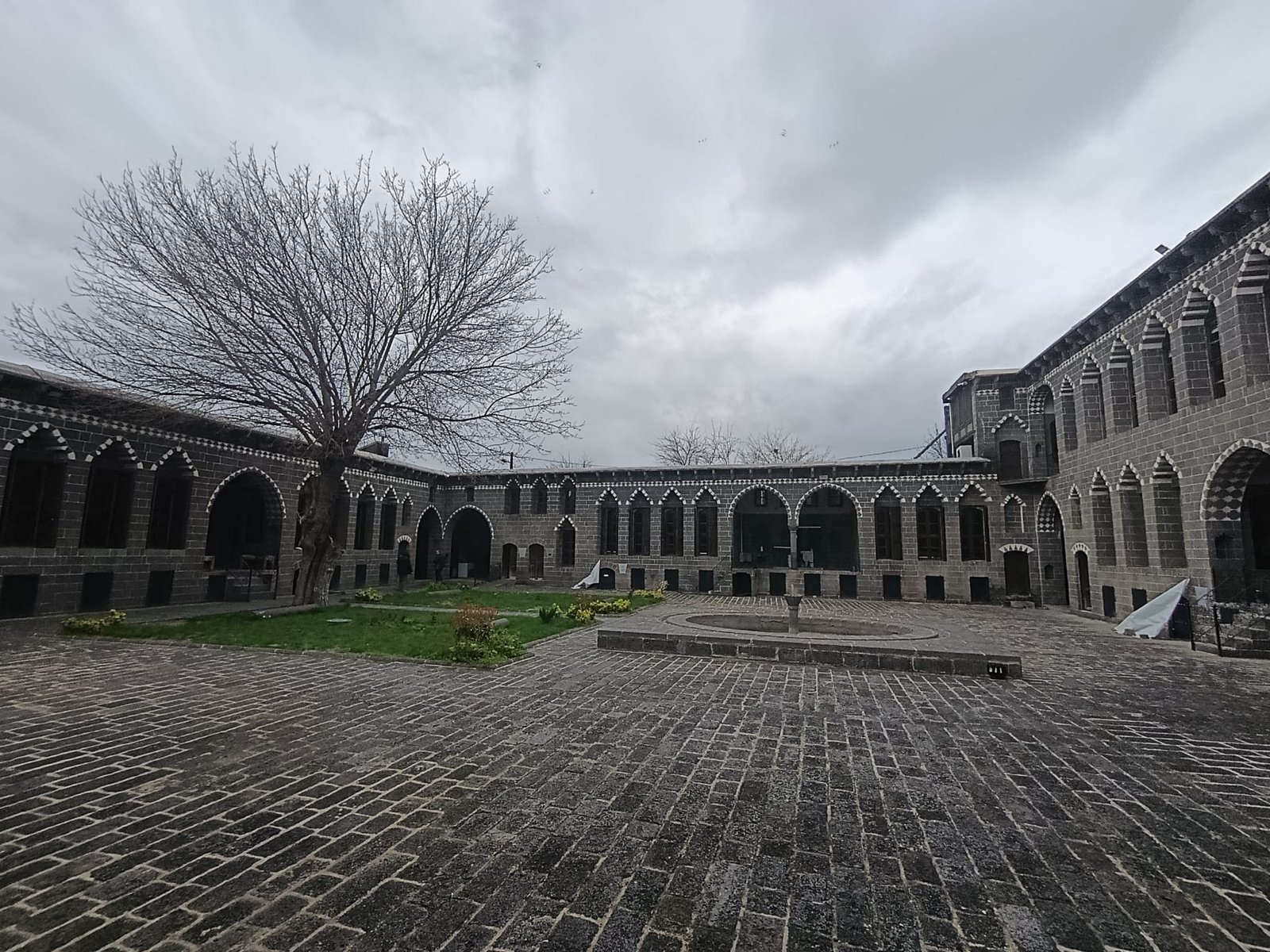 --- Cemil Paşa Konağı