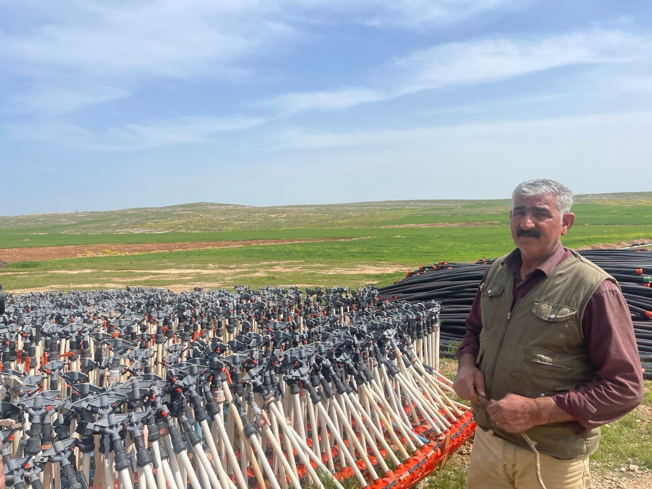 --- Süleyman Erişmiş ve çürümeye bıraktığı sulama boruları