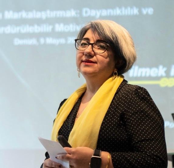 Zelal Yalçın
